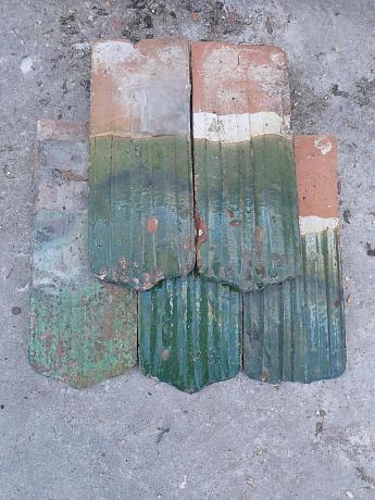 Biberschwänze handgestrichen mit Nase grün ArtNr. 2967