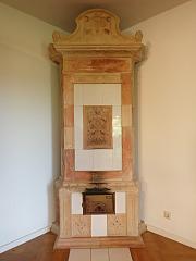 Historischer Eckkachelofen, ca. H 250 x B 94 cm