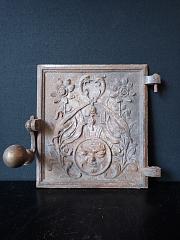 Gusseiserne Ofentür, ca. ,H 21 cm, B 19 cm
