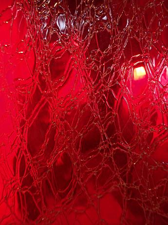 Rotes Strukturglas mit Schlangenmuster ArtNr.3946