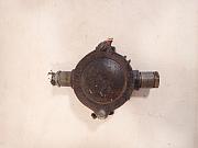 Aufputz Verteilerdose aus Gusseisen, ca. B 8,2 x H 12,5 cm