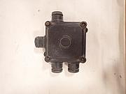 Aufputz Verteilerdose aus Bakelit, ca. B 14 cm x H 12,5 cm