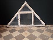 Giebelfenster mit Fensterflügel, ca. B 121 x H 76,5 cm