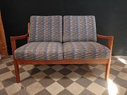 Zweisitzer Sofa von "Ole Wanscher", Sitzgarnitur aus Teakholz, B 125 cm x H 71 cm