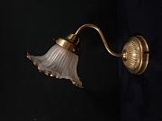 Wandleuchte mit Messingarm, ca. T 30 x H 16 cm, Ø 16 cm