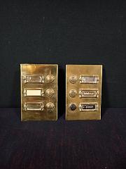 3 Klingel-Klingelschild aus Messing, ca. B 8,4 cm x H 13,2 cm