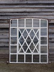Fenster aus Gusseisen mit Segmentbogen, ca. B 94 x H 111 cm