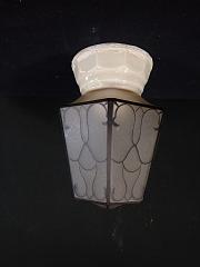 Deckenleuchte mit Keramiksockel, ca. B 19 cm x H 24,5 cm