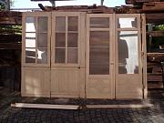 Großes Wohnungseingangselement, zweiflüglige Wohnungstür, ca. B 355 cm x H 251 cm