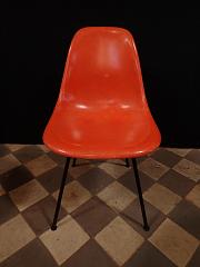 Vitra Eames Fiberglas Chair DSX in orange