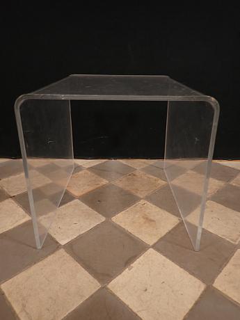 Plexiglas Beistelltisch ArtNr.3363