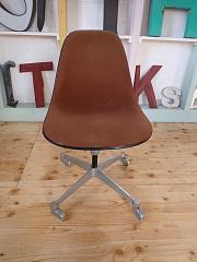 Eames PSCC Padded Desk Stuhl