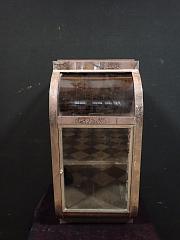 Kleine Vitrine, Tischvitrine, ca. B 24 x T 26 x H 51 cm