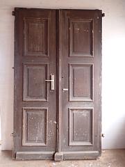 Zweiflügelige Haustür mit Kassettenfüllung, DIN rechts, ca. B 145,5 x H 245 cm