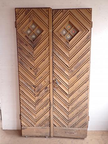 Zweiflügelige Haustür im Fischgrätenmuster ArtNr.4697