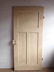 Zimmertür mit drei Füllungen, DIN rechts, ca. B 87,5 x H 197 cm