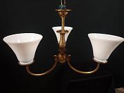 Messing Kronleuchter mit Glasschirmen, ca. B 45 cm x H 30 cm