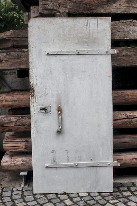 Stalltüre mit hübschem Eisenriegel DIN rechts, ca. 186,5 x 86 cm - 280