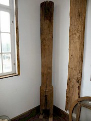 Holzsäule aus Eiche