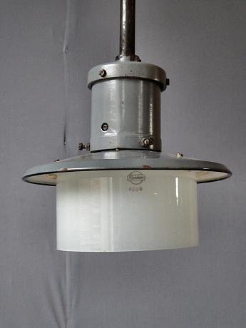 Kandem Industrieleuchte mit extrem langem Pendel Art.Nr.:810