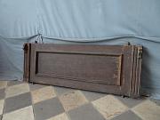 Stück Wandverkleidung, Paneel mit Kassettierung und Minikonsolen
