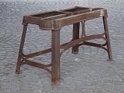 Genietetes Maschinengestell mit Gusseisenplatte, 120x65x70