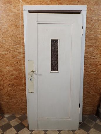 Zimmertür mit Umfassungszarge und kleinem Glaseinsatz ArtNr. 385