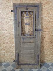 Haustür aus Eiche mit kippbarem Fenstergitter, DIN links, ca. B 67 x H 173 cm