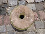 Mühlstein aus Naturstein, Ø ca. 38 cm, VERKAUFT