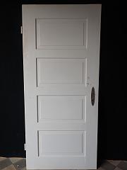 Zimmertür mit Kassettenfüllungen, DIN links, ca. B 91,5 x H 208,5 cm