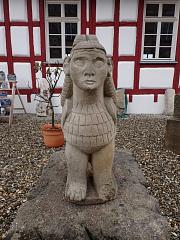 sphinx-aus-naturstein-artnr-471