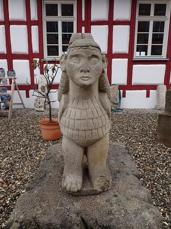 Sphinx aus Naturstein ArtNr. 471