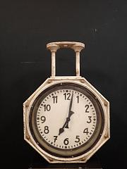 Historische Bahnhofsuhr, doppelseitige Uhr, ca. B 57 x H 84 cm