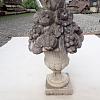 Steingussstatue mit Blumen - Obstkorb ArtNr.2281